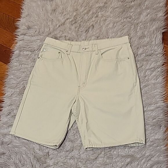 Levi's mens khaki cotton shorts size 38 - Picture 1 of 5